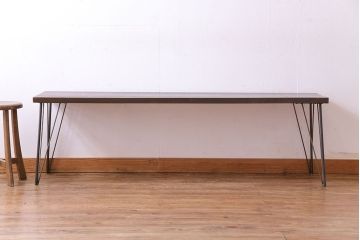 アンティーク家具　和製アンティーク　古材の質感が味わい深い鉄脚のローテーブル(作業台、アイアンテーブル)(1)