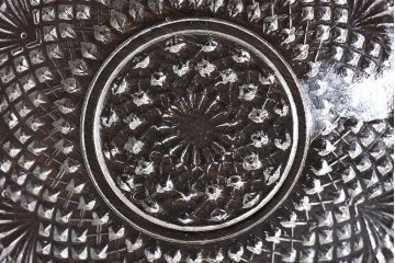アンティーク雑貨　プレスガラス　昭和レトロ　アンティークの小皿(レース皿)3枚セット
