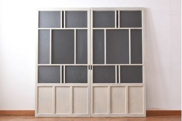 ペイント家具　色ガラス入り　ナチュラルな雰囲気漂うガラス戸(引き戸、建具)2枚セット