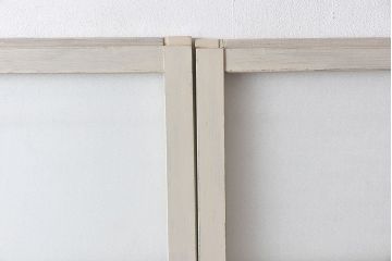 ペイント家具　色ガラス入り　ナチュラルな雰囲気漂うガラス戸(引き戸、建具)2枚セット