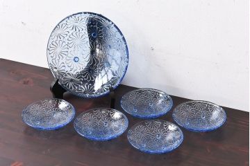 アンティーク雑貨　昭和レトロ　マーガレットのような模様が愛らしいプレスガラス皿(和食器)6枚セット