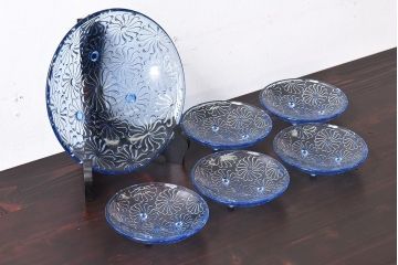 アンティーク雑貨　昭和レトロ　マーガレットのような模様が愛らしいプレスガラス皿(和食器)6枚セット