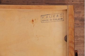 北欧家具　フィンランド　シンプルで小ぶりな木製デスク(片袖机、在宅ワーク、在宅用学習机、在宅ワーク、在宅用平机)