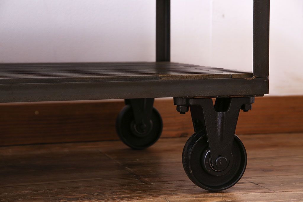 中古　大人な魅力のインダストリアル系トロッコテーブル(センターテーブル、ローテーブル)