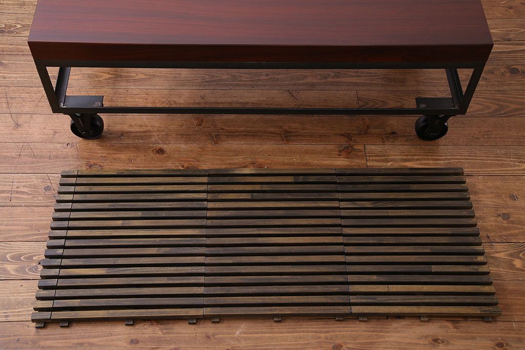 中古　大人な魅力のインダストリアル系トロッコテーブル(センターテーブル、ローテーブル)