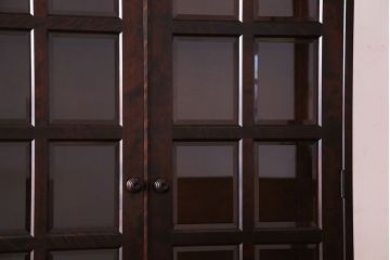 中古　美品　北海道民芸家具　落ち着いた色味のブックケース(本箱、収納棚、戸棚)(定価41万円)(2)