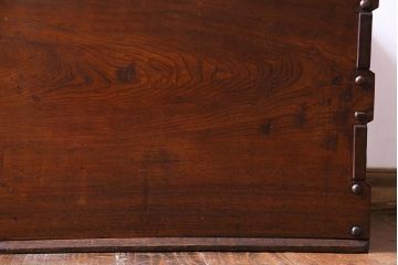 アンティーク雑貨　大正〜昭和初期　一枚板使用の贅沢な木箱(収納ケース、道具箱、ブランケットボックス)