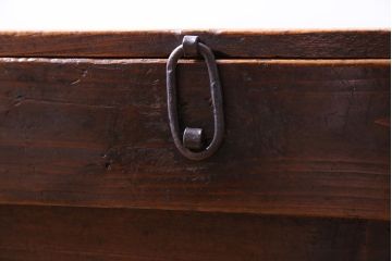 アンティーク雑貨　大正〜昭和初期　松材　落ち着いた色合いのシンプルな木箱(収納ケース、道具箱、ブランケットボックス)