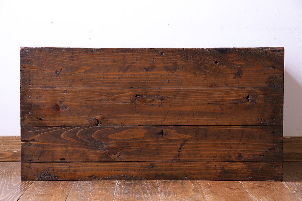 アンティーク雑貨　大正〜昭和初期　松材　落ち着いた色合いのシンプルな木箱(収納ケース、道具箱、ブランケットボックス)