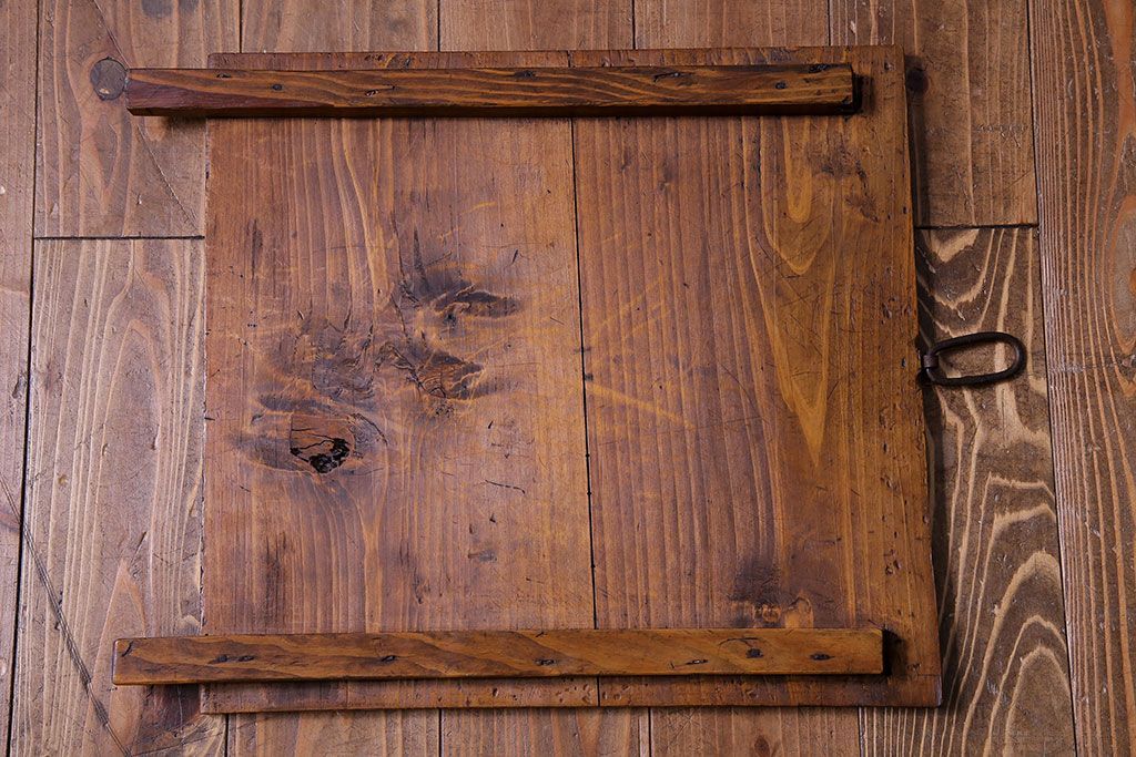 アンティーク雑貨　大正〜昭和初期　松材　落ち着いた色合いのシンプルな木箱(収納ケース、道具箱、ブランケットボックス)