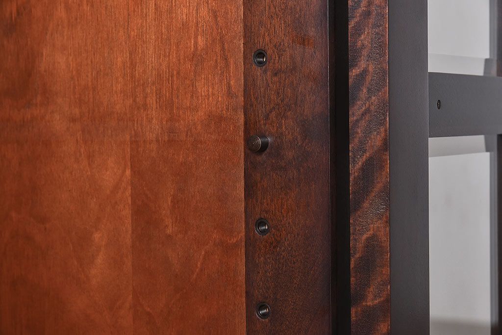 中古　北海道民芸家具　落ち着いた色味のブックケース(本箱、収納棚、戸棚)(定価41万円)(3)