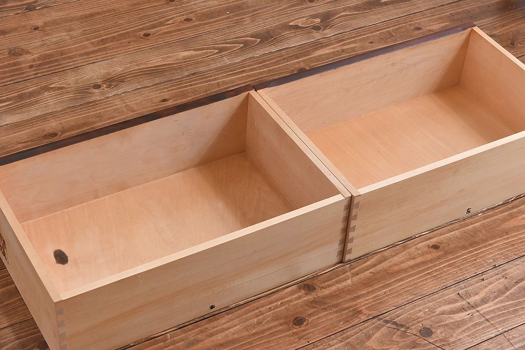 中古　北海道民芸家具　落ち着いた色味のブックケース(本箱、収納棚、戸棚)(定価41万円)(3)