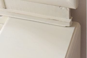 ペイント家具　マスタードイエローがアクセントのビンテージのドレッサー(化粧台)