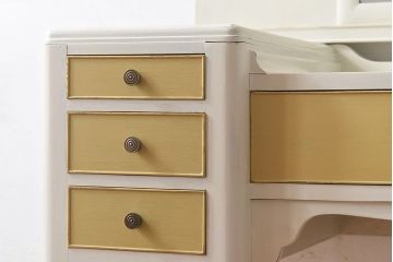 ペイント家具　マスタードイエローがアクセントのビンテージのドレッサー(化粧台)