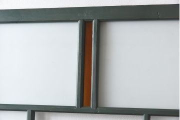 ペイント家具　色ガラス入り　レトロなカラーがおしゃれなガラス戸1枚(引き戸、建具)