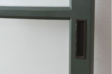 ペイント家具　色ガラス入り　レトロなカラーがおしゃれなガラス戸1枚(引き戸、建具)