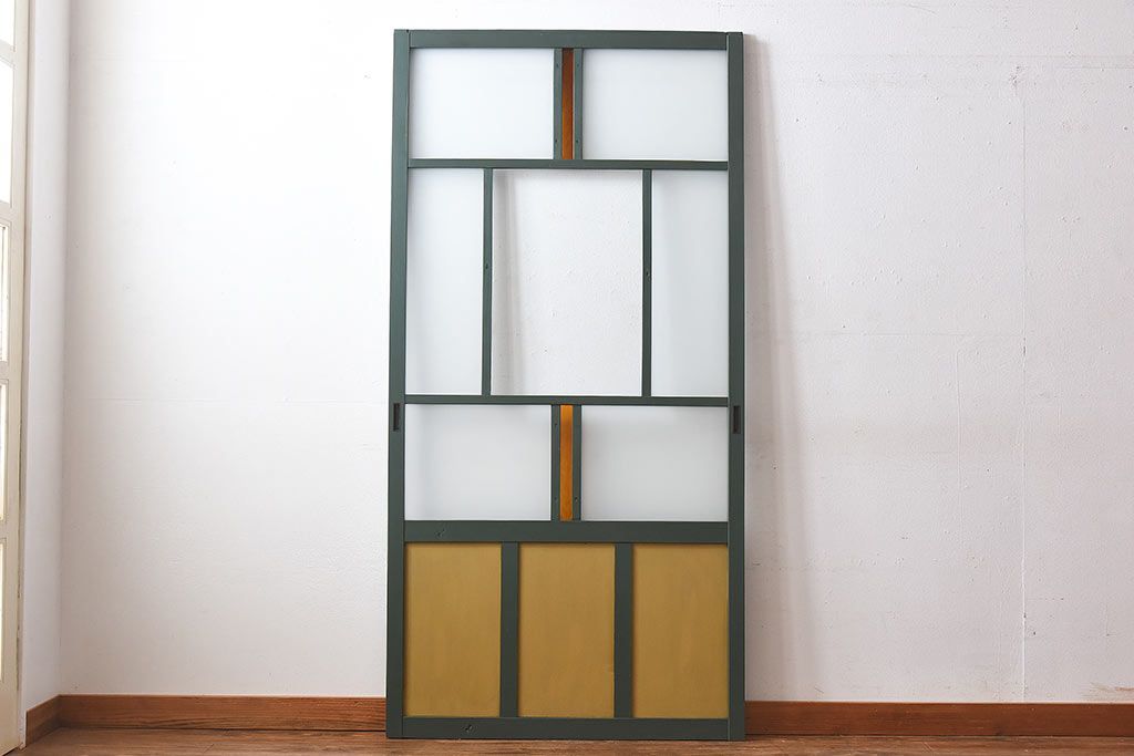 ペイント家具　色ガラス入り　レトロなカラーがおしゃれなガラス戸1枚(引き戸、建具)