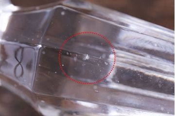 アンティーク雑貨　イギリスアンティーク 土台のデザインが魅力的なキャンドルスタンド(ろうそく立て、キャンドルホルダー)
