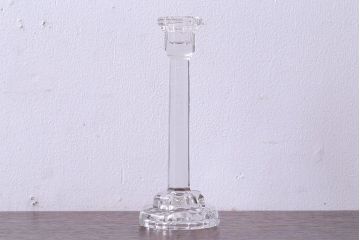 アンティーク雑貨　イギリスアンティーク スリムなシルエットが格好良いガラス製キャンドルスタンド(ろうそく立て、キャンドルホルダー)