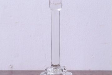 アンティーク雑貨　イギリスアンティーク スリムなシルエットが格好良いガラス製キャンドルスタンド(ろうそく立て、キャンドルホルダー)