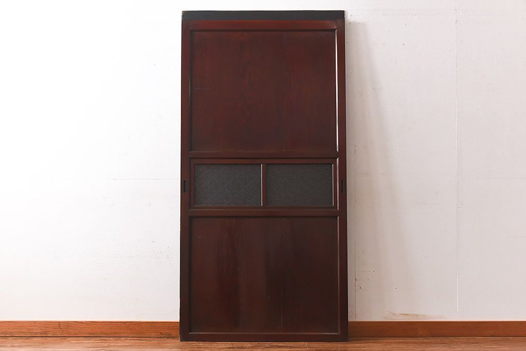 和製アンティーク　栗材使用　漆塗り　深みのある色合いが魅力のガラス帯戸(引き戸、建具)