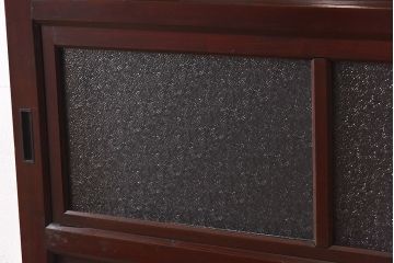 和製アンティーク　栗材使用　漆塗り　深みのある色合いが魅力のガラス帯戸(引き戸、建具)