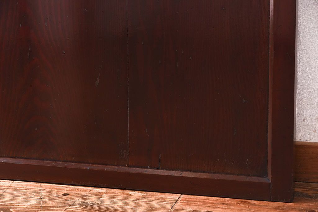 和製アンティーク　栗材使用　漆塗り　深みのある色合いが魅力のガラス帯戸(引き戸、建具)