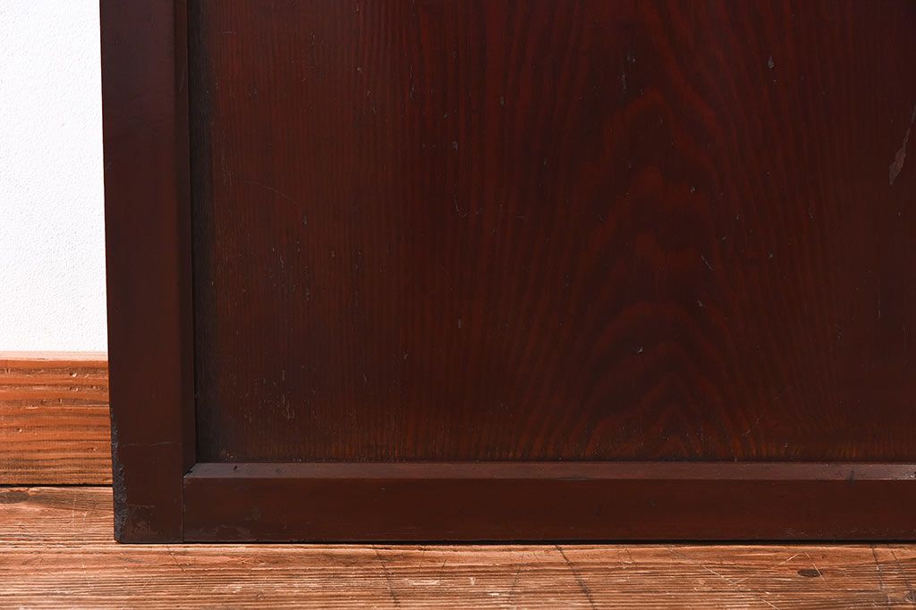 和製アンティーク　栗材使用　漆塗り　深みのある色合いが魅力のガラス帯戸(引き戸、建具)