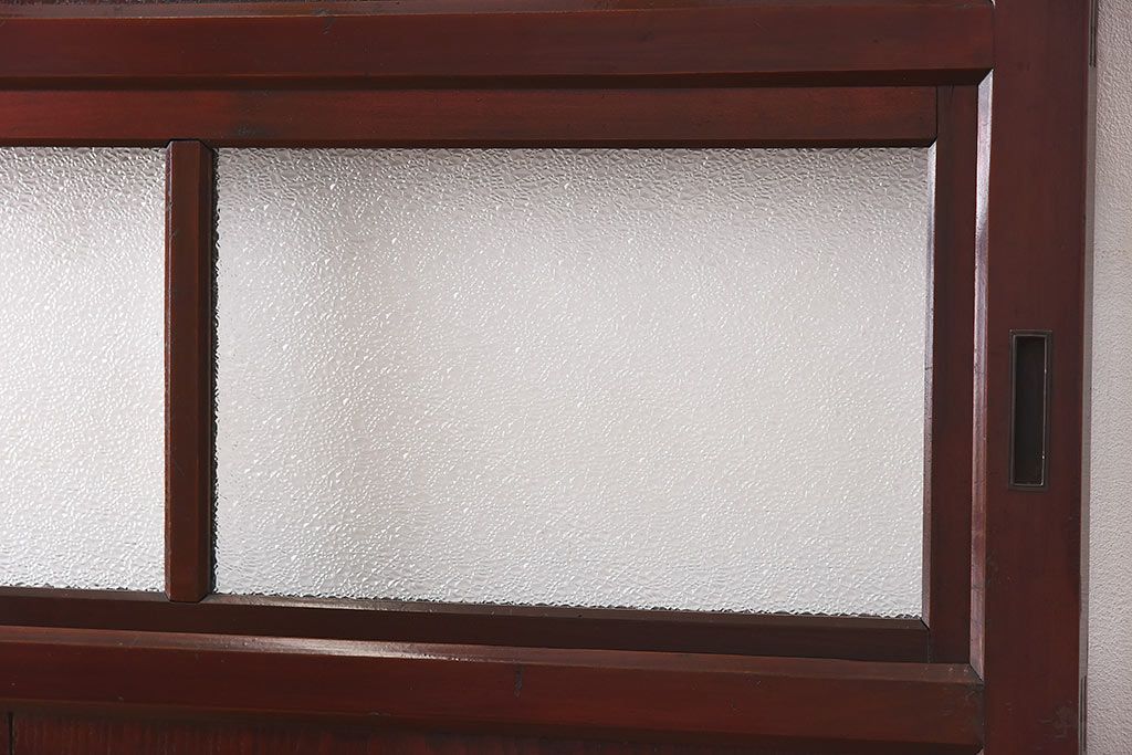 和製アンティーク　栗材使用　漆塗り　深みのある色合いが魅力のガラス帯戸(引き戸、建具)