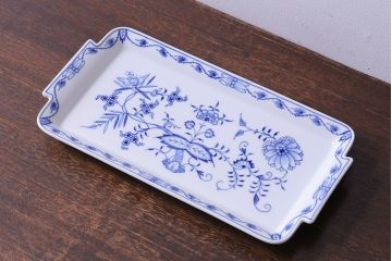 アンティーク雑貨　未使用 MEISSEN(マイセン)「ブルーオニオン」シリーズ　角プレート(パーティートレイ)