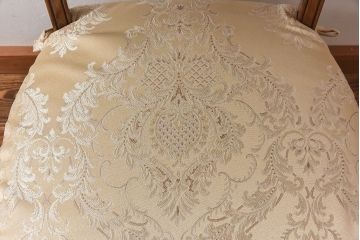 中古極美品　カリモク　domani(ドマーニ)　QUEENS　LIFE(クイーンズライフ)　気品溢れるチェア(ダイニングチェア)(定価約12万円)(1)