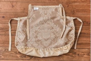 中古極美品　カリモク　domani(ドマーニ)　QUEENS　LIFE(クイーンズライフ)　気品溢れるチェア(ダイニングチェア)(定価約12万円)(1)