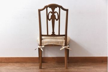 中古極美品　カリモク　domani(ドマーニ)　QUEENS　LIFE(クイーンズライフ)　気品溢れるチェア(ダイニングチェア)(定価約12万円)