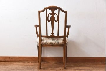 中古極美品　カリモク　domani(ドマーニ)　QUEENS　LIFE(クイーンズライフ)　気品溢れるアームチェア(ダイニングチェア)(定価約13万4千円)(1)