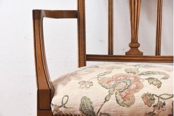 中古極美品　カリモク　domani(ドマーニ)　QUEENS　LIFE(クイーンズライフ)　気品溢れるア  ームチェア(ダイニングチェア)(定価約13万4千円)(2)