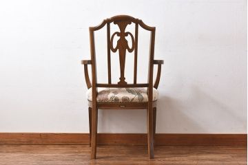中古極美品　カリモク　domani(ドマーニ)　QUEENS　LIFE(クイーンズライフ)　気品溢れるア  ームチェア(ダイニングチェア)(定価約13万4千円)(2)
