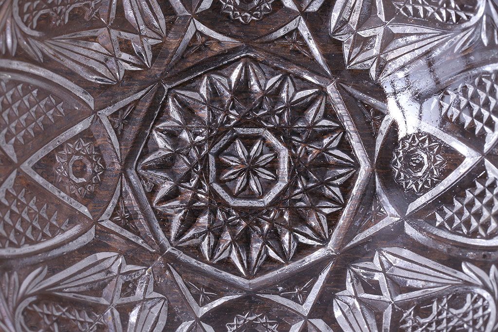 アンティーク雑貨　繊細で華やかなデザインのガラス製レース深皿(鉢、ボウル)2枚セット(1)