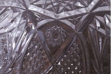 アンティーク雑貨　繊細で華やかなデザインのガラス製レース深皿(鉢、ボウル)2枚セット(2)