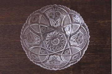 アンティーク雑貨　繊細で華やかなデザインのガラス製レース深皿(鉢、ボウル)2枚セット(2)