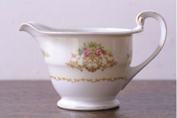 アンティーク雑貨　中古　ノリタケ(Noritake)　上品な花柄のミルクピッチャー(クリーマー、ミルクポット)