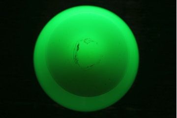 アンティーク雑貨　丸みを帯びた可愛らしいウランガラスの氷コップ(脚付きカップ、グラス、パフェグラス)(2)