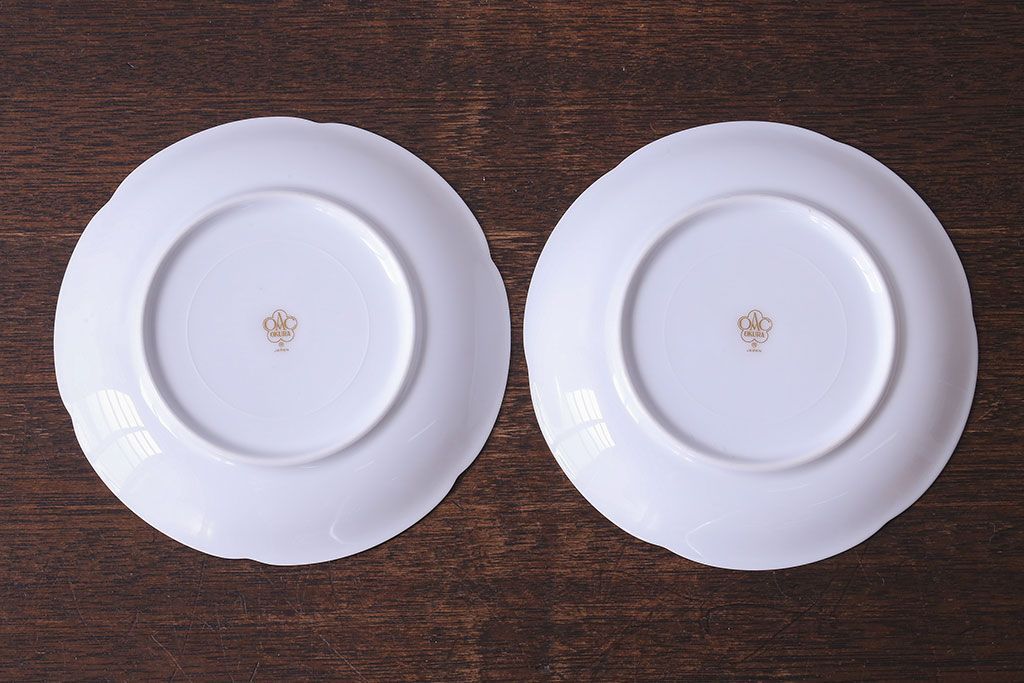 アンティーク雑貨　中古　大倉陶園　金彩　小さなバラ柄の小皿2枚セット(洋食器)