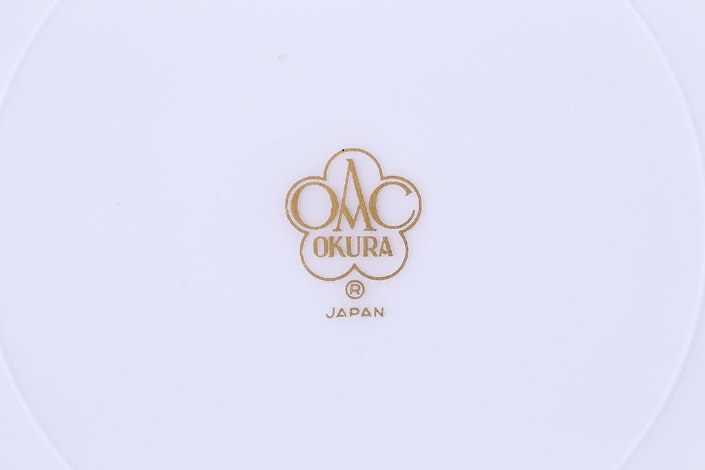 アンティーク雑貨　中古　大倉陶園　金彩　小さなバラ柄の小皿2枚セット(洋食器)