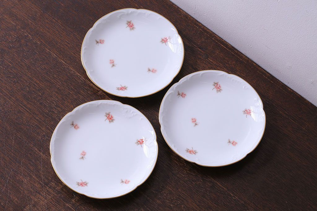 アンティーク雑貨　中古　大倉陶園　金彩　小さなバラ柄の小皿3枚セット(洋食器)