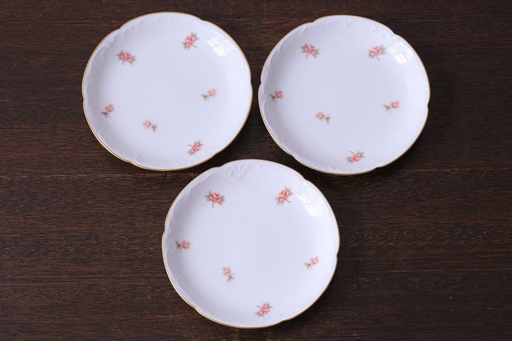 アンティーク雑貨　中古　大倉陶園　金彩　小さなバラ柄の小皿3枚セット(洋食器)