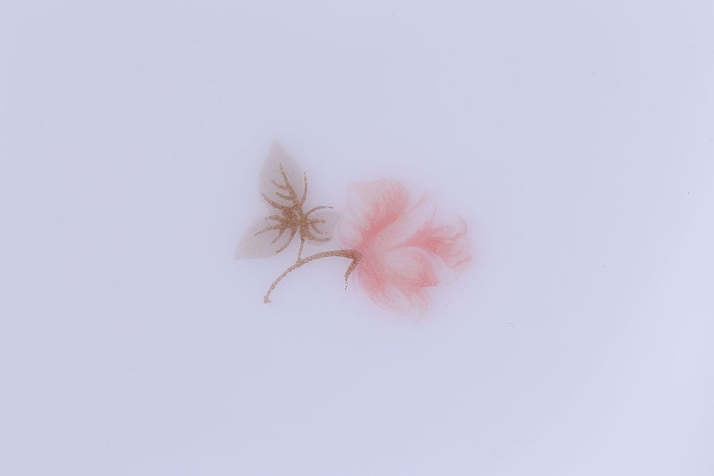 アンティーク雑貨　中古　大倉陶園　金彩　小さなバラ柄の小皿3枚セット(洋食器)