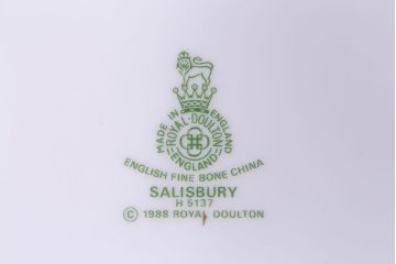 アンティーク雑貨　ROYAL DOULTON(ロイヤルドルトン) SALISBURY(ソールズベリー)　プレート(平皿、洋食器)2枚セット