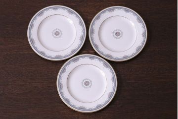 アンティーク雑貨　ROYAL DOULTON(ロイヤルドルトン) SALISBURY(ソールズベリー)　プレート(平皿、洋食器)3枚セット