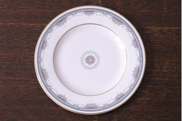 アンティーク雑貨　ROYAL DOULTON(ロイヤルドルトン) SALISBURY(ソールズベリー)　プレート(平皿、洋食器)3枚セット
