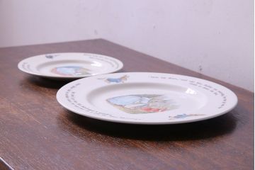 アンティーク雑貨　中古　イギリス Wedgwood(ウェッジウッド)　ピーターラビット　ディナープレート・デザートプレート(洋食器)2枚セット(2)
